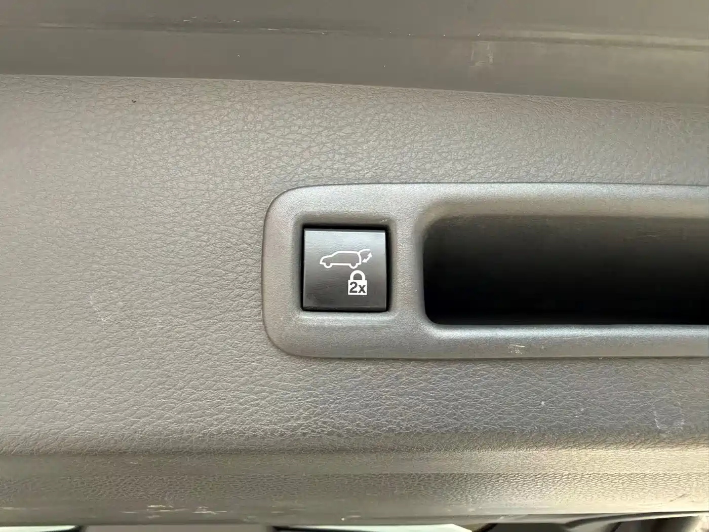 Toyota Granvia 2023 2023 2.5L Hybrid Prestige PLUS Edition