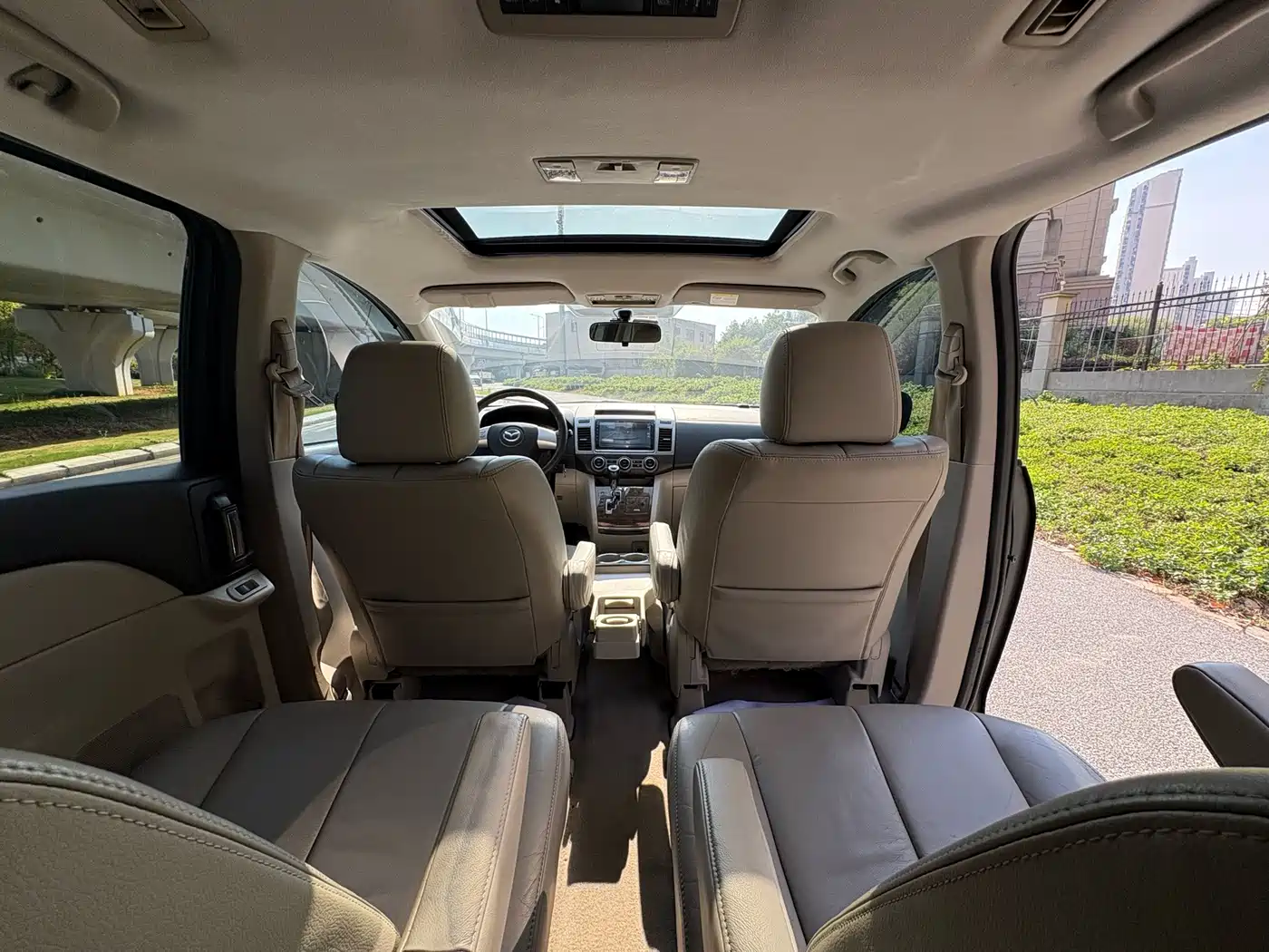 Mazda 8 2014 2013 2.5L Premium