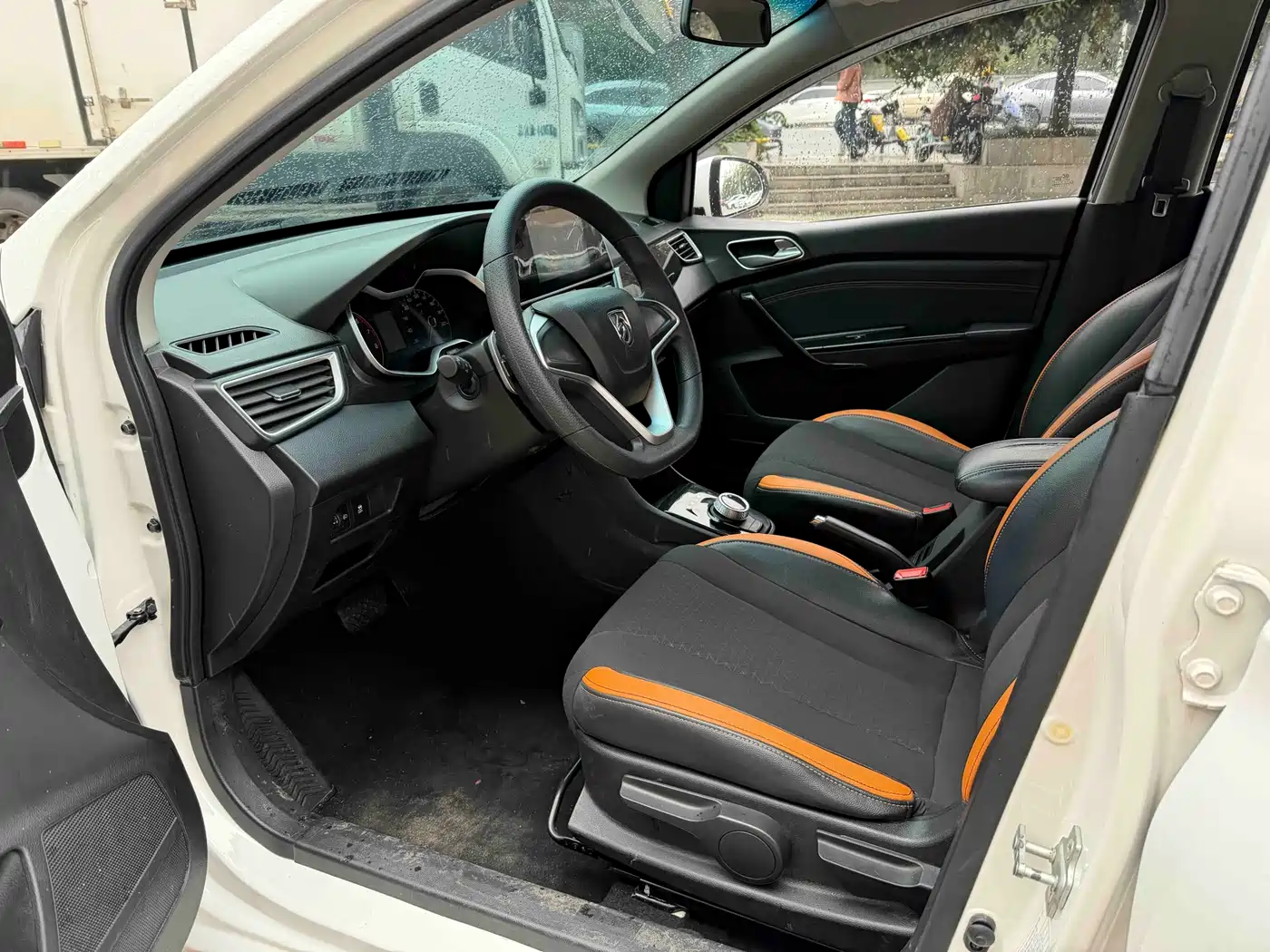 Baojun 310 2018 2017 1.5L Auto Fashion