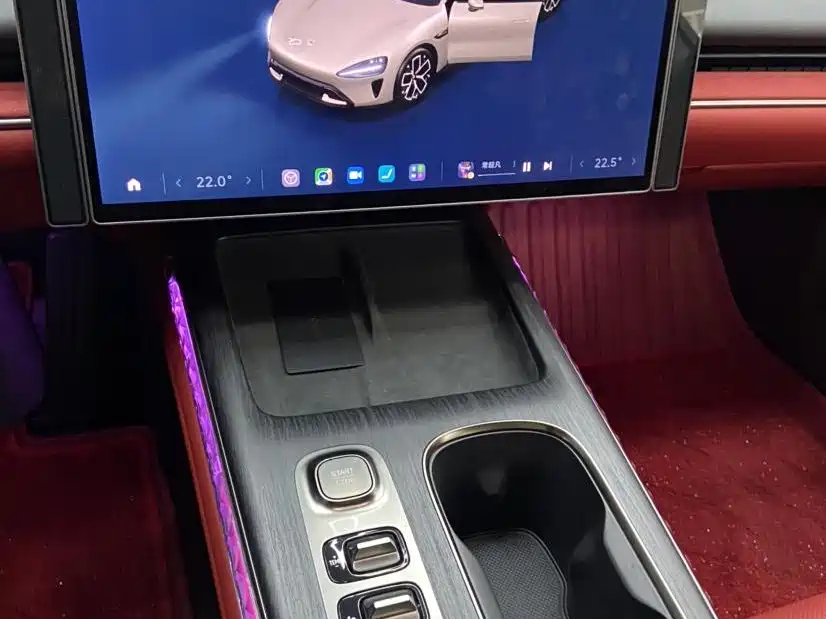 XIAOMI CAR XIAOMI SU7