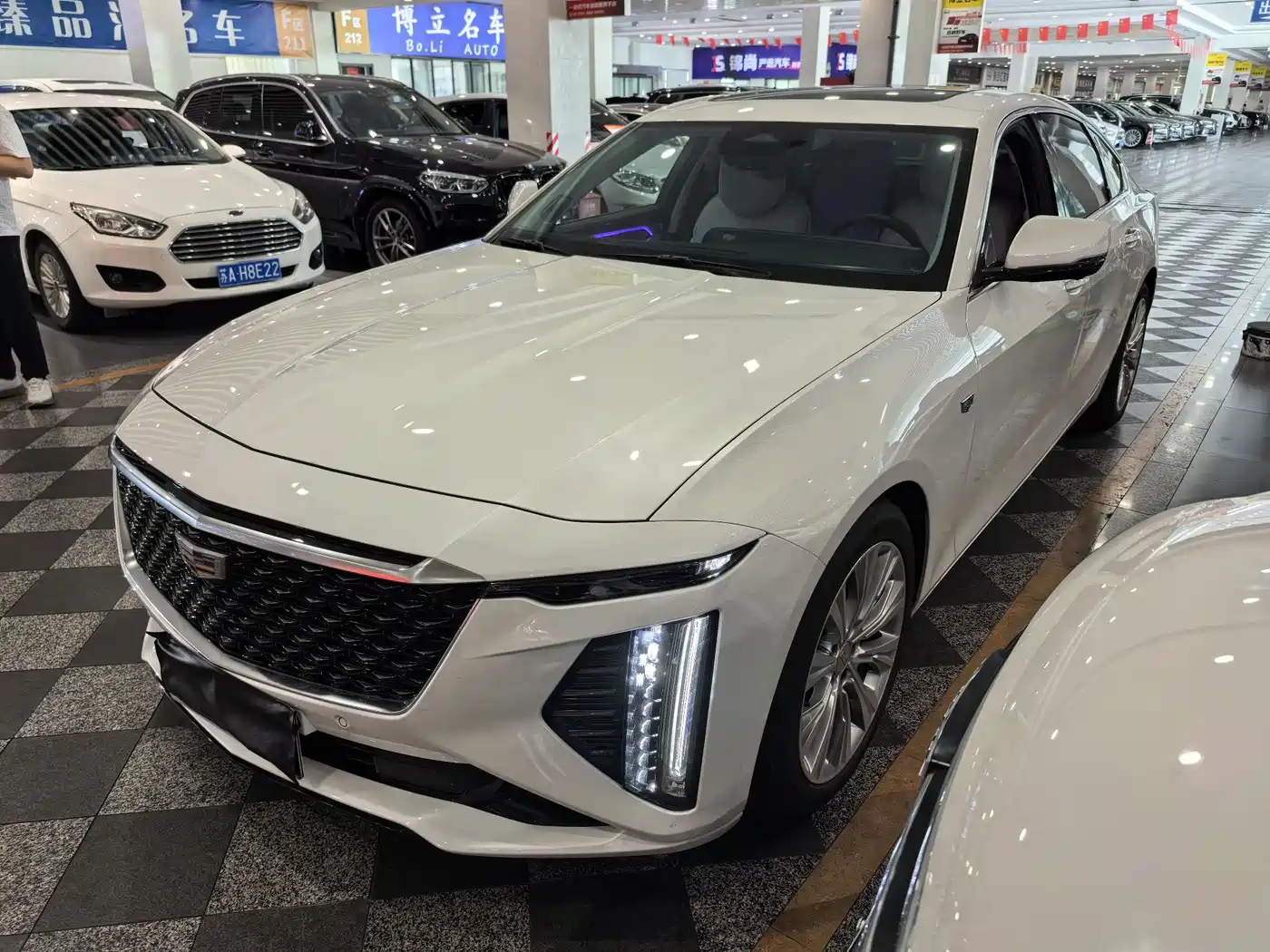 Cadillac CT6 2025 2023 28T Premium Model