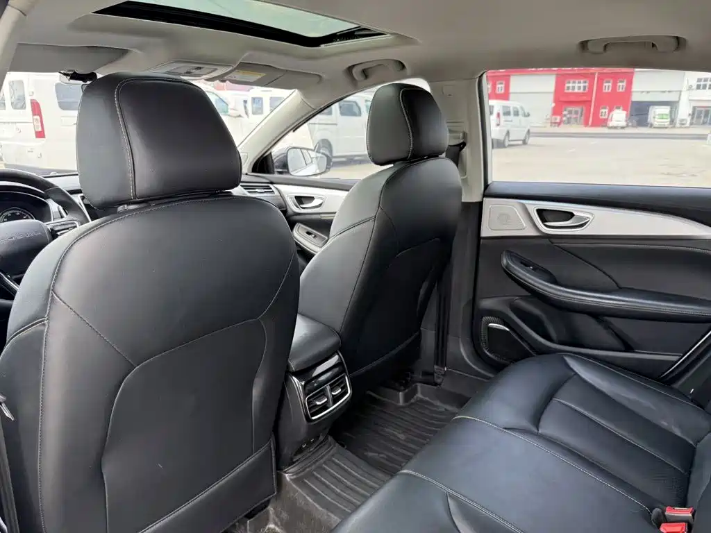 Roewe i6 MAX EV 2021 2020 Model 1.5T PHEV Cool Edition