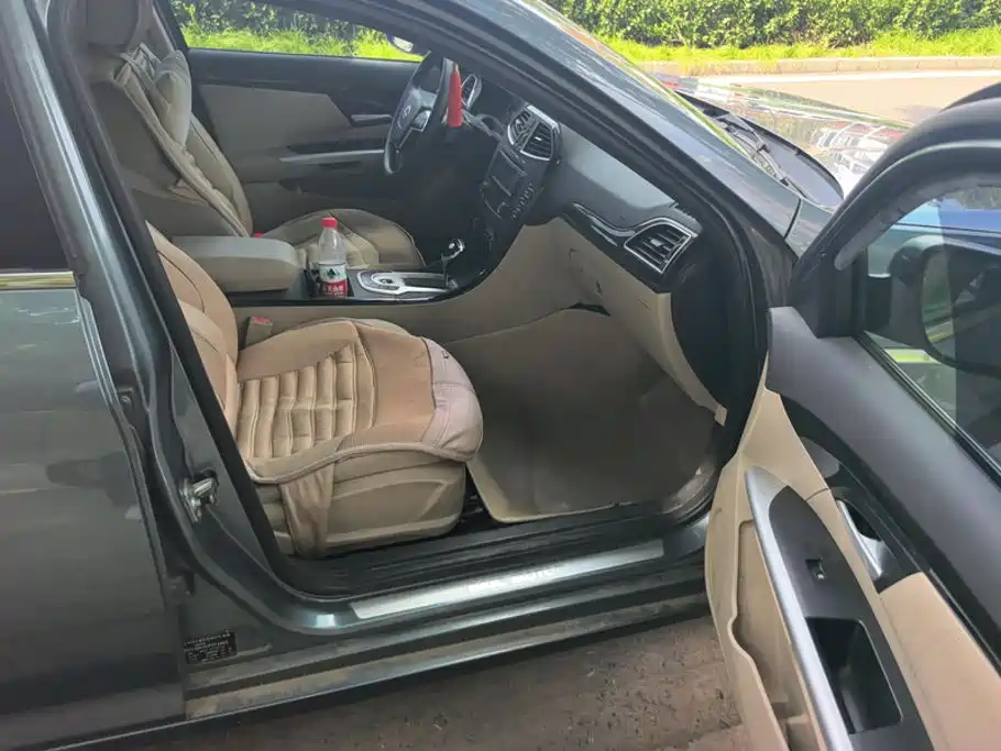 BAIC Senova D70 2013 2013 2.0T Comfort Edition
