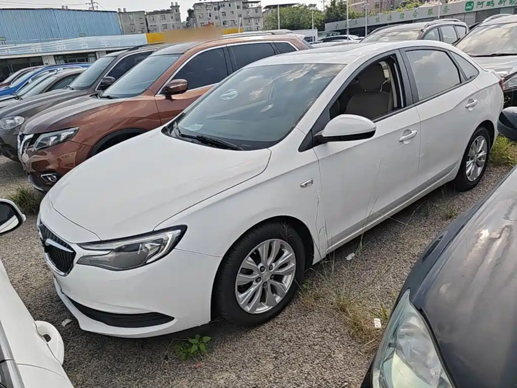 Фото 1 - Buick Excelle