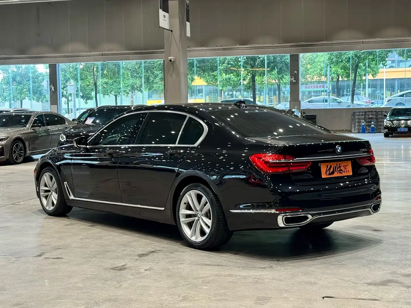 BMW 7 Series 2018 730Li Premium Type Excellence Package фото 14