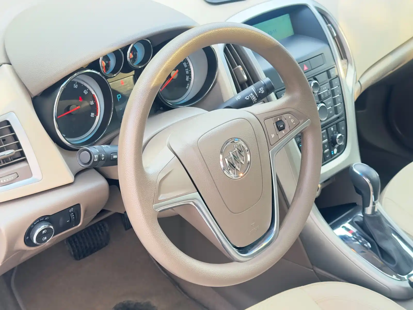 Фото 4 - Buick Excelle
