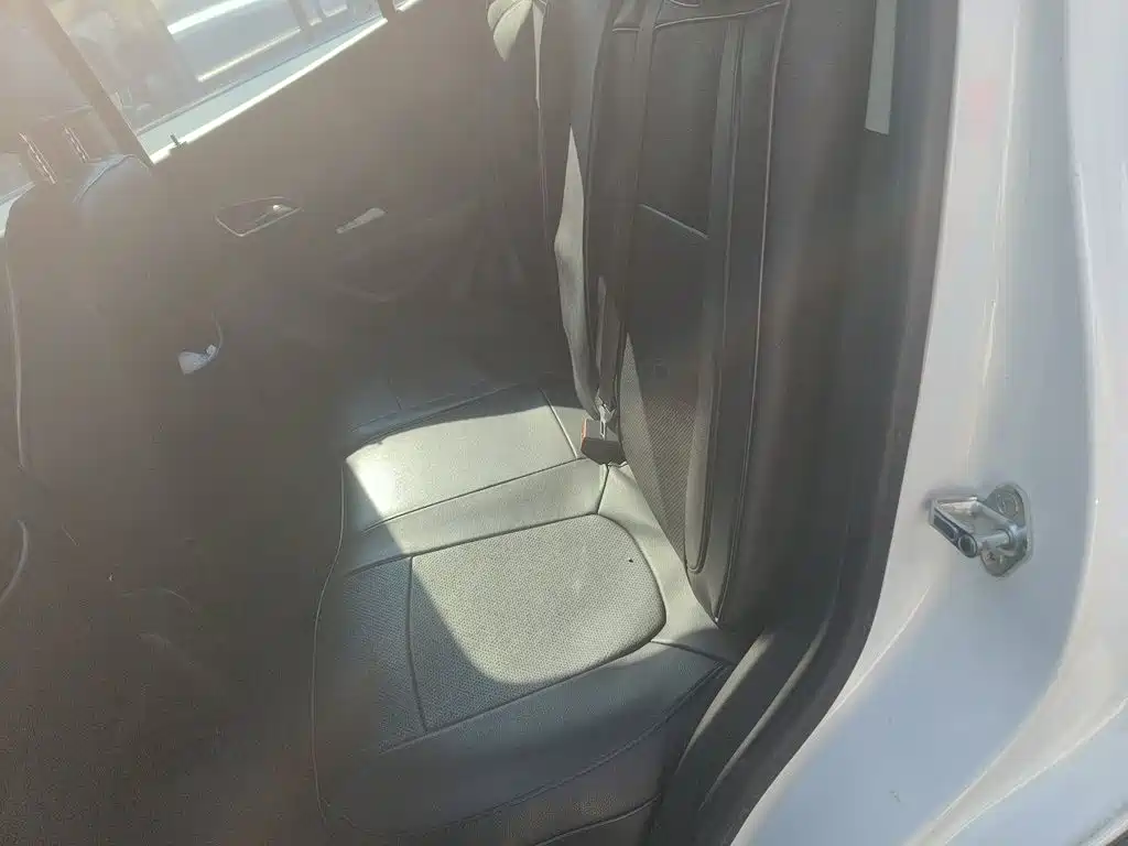 Фото 13 - Buick Encore
