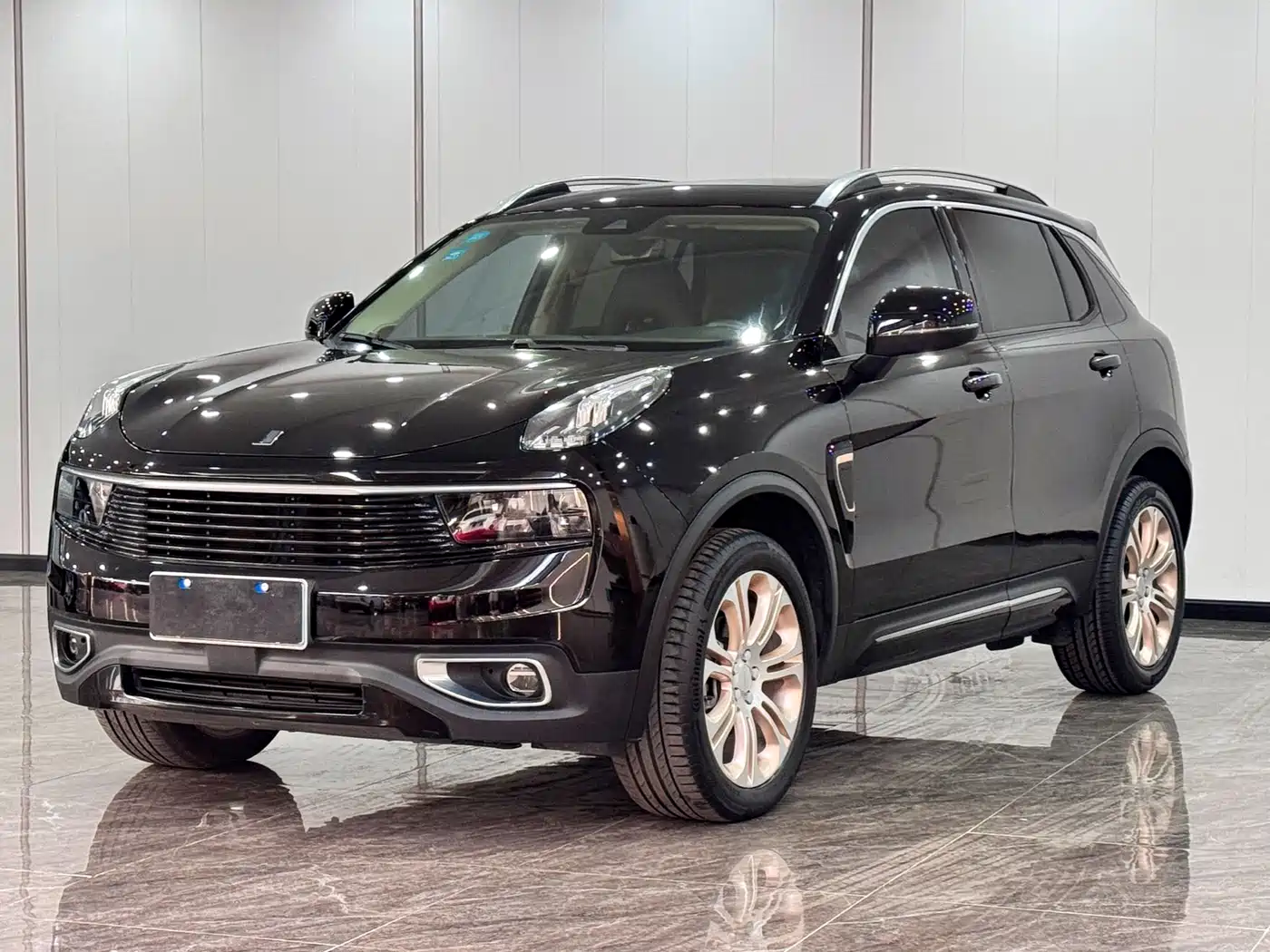 Lynk & Co 01 2017 2.0T 2WD Pro Version фото 4
