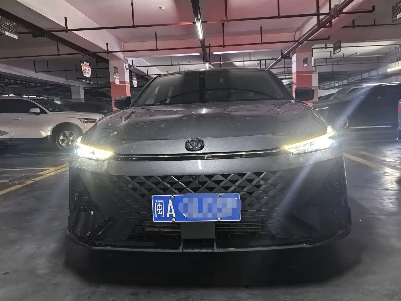 Changan UNI-V 2025 2024 1.5T Deluxe Sport