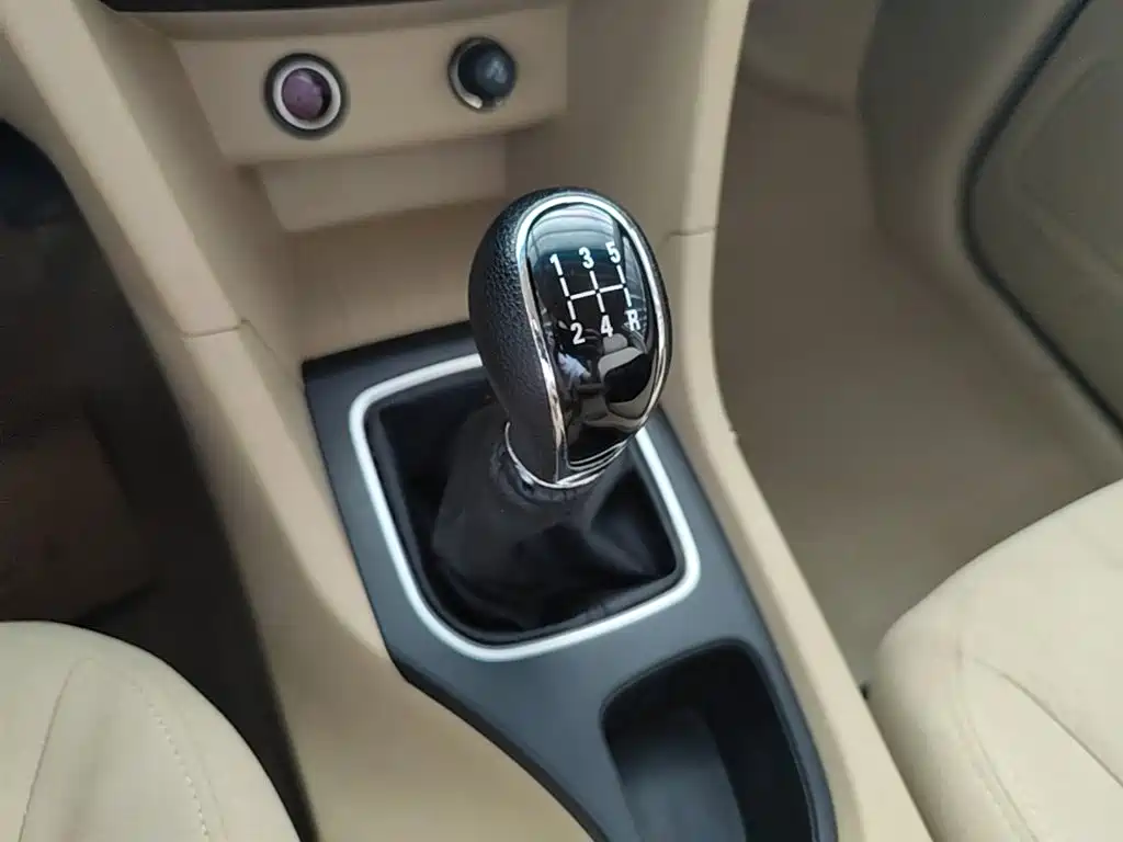Baojun 730 2019 2016 1.5L Manual Premium 7-Seater (China V)