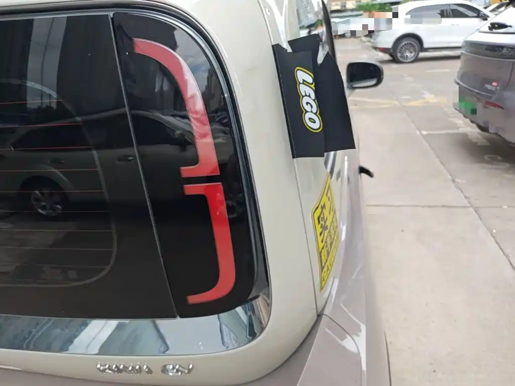 Фото 8 - Baojun KiWi EV