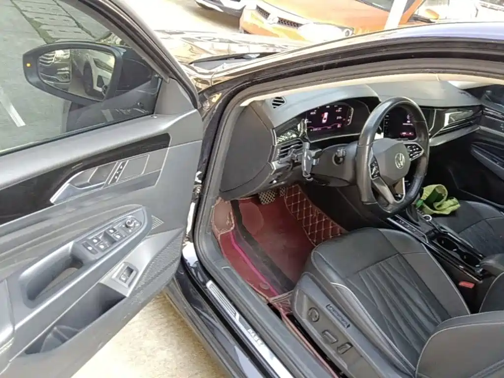 صورة 16 - Volkswagen Passat