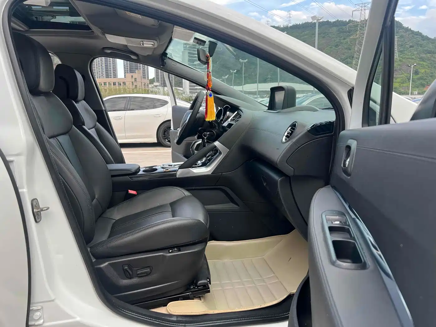 Peugeot 3008 2015 2.0L Automatic Trend Edition фото 14