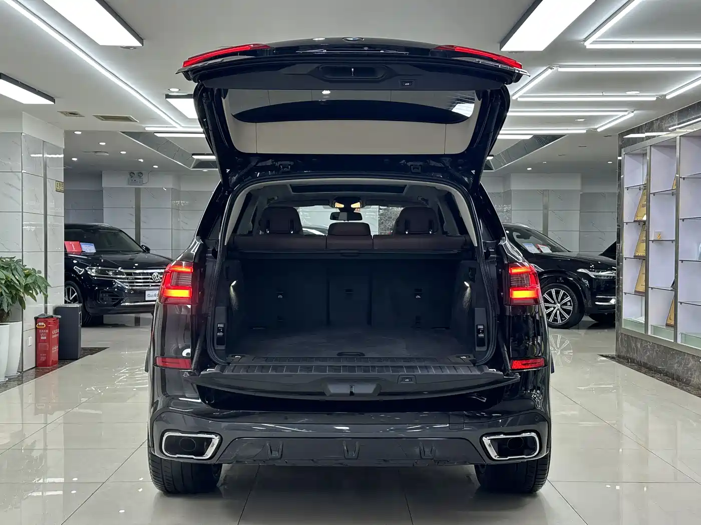 BMW X5 (Import) 2019 xDrive40i M Sport Package фото 7