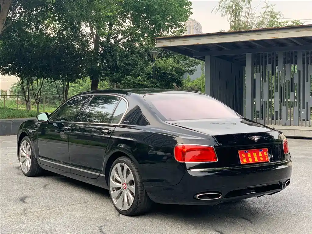 Bentley Flying Spur 2012 2010 6.0T 4-seater Version