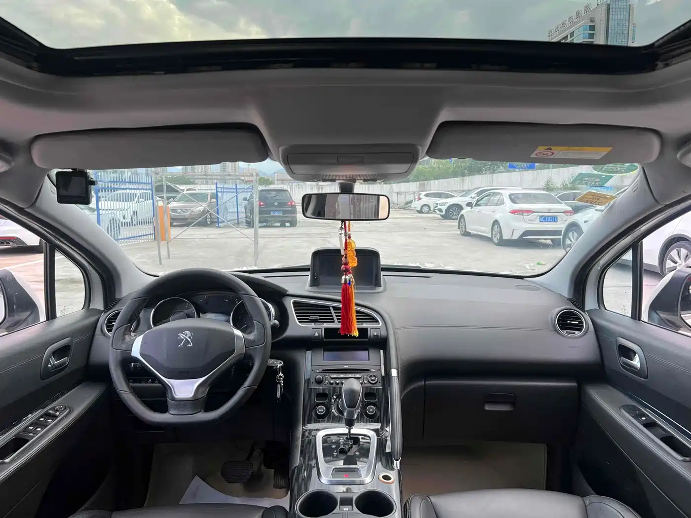 Peugeot 3008 2015 2.0L Automatic Trend Edition фото 8