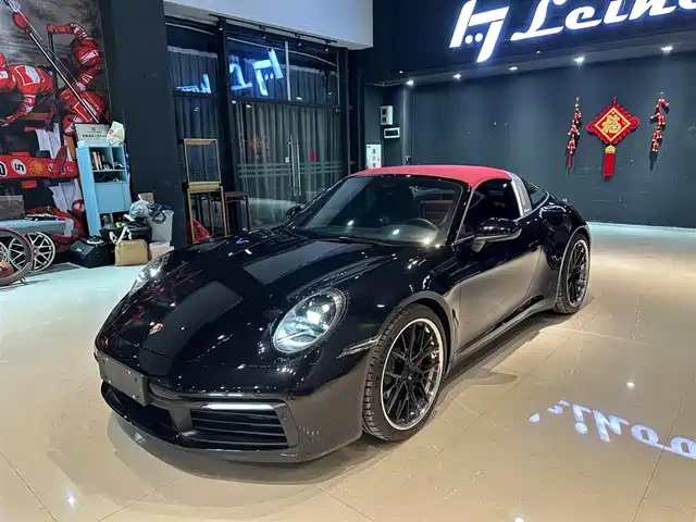 Porsche 911 2023 Targa 4 3.0T