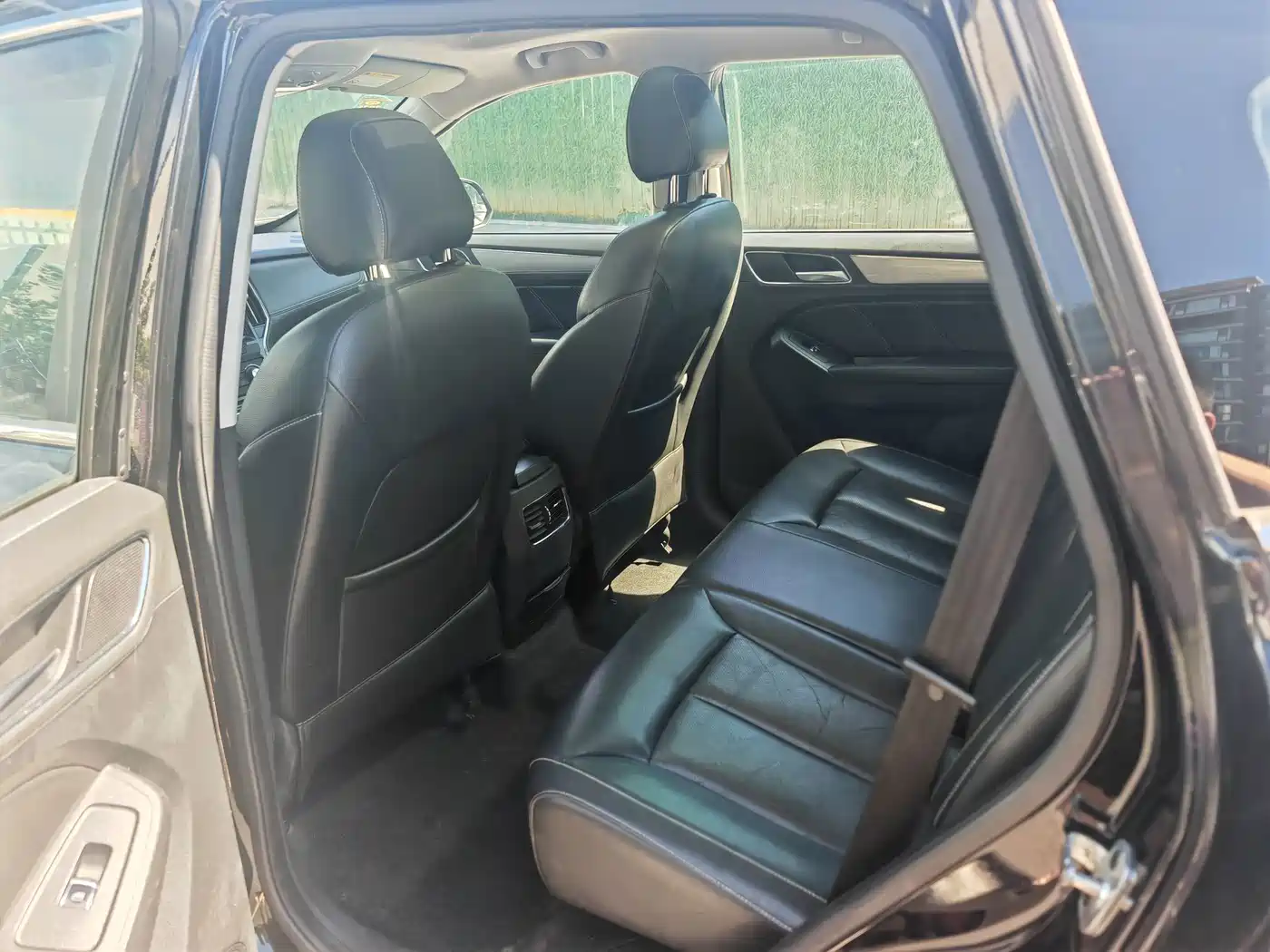 Photo 12 - Roewe RX5