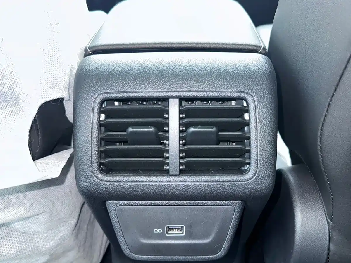 Фото 14 - Jetta VS7
