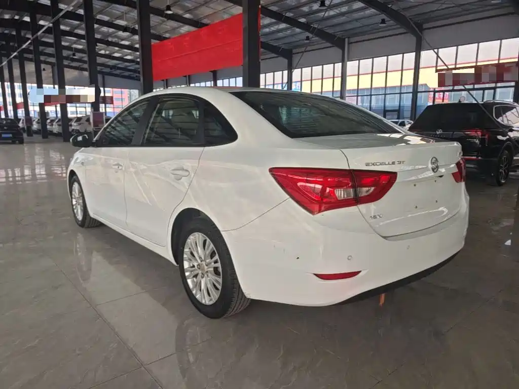 Фото 5 - Buick Excelle