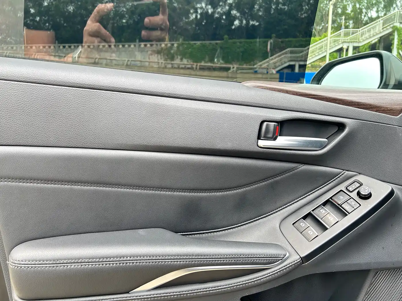 Toyota Avalon 2022 2.0L Progressive Edition фото 13