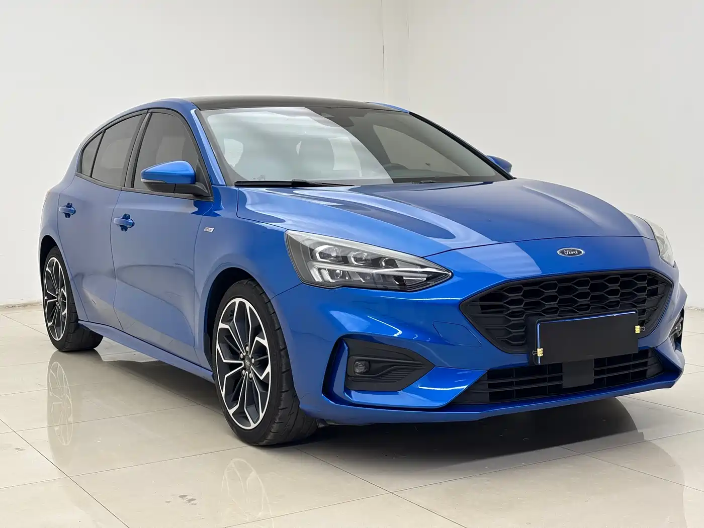 Фото 3 - Ford Focus