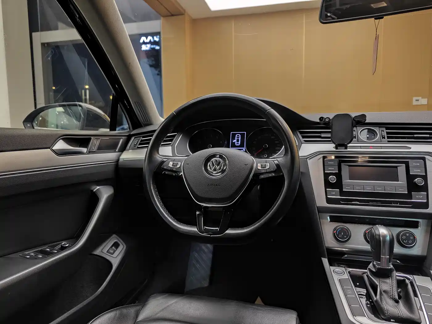 Volkswagen Magotan 2019 280TSI DSG Comfort China VI фото 14