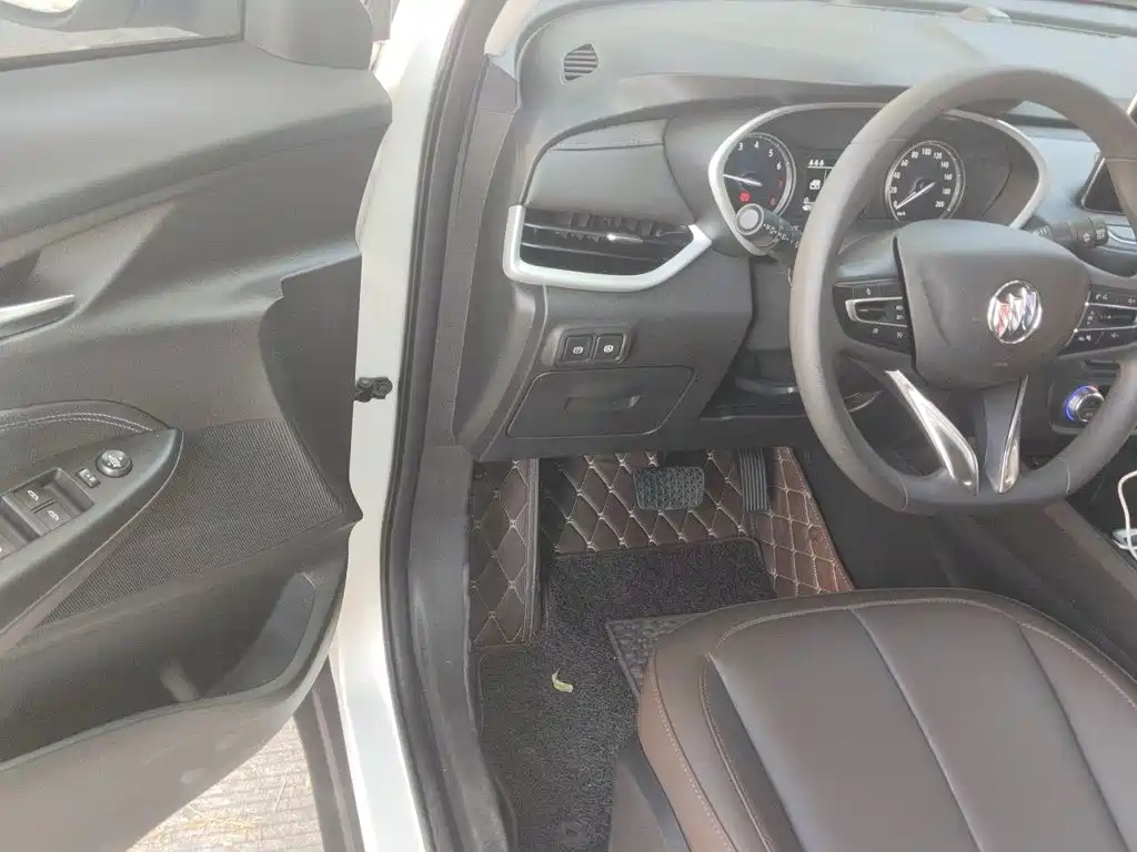 Фото 12 - Buick Encore