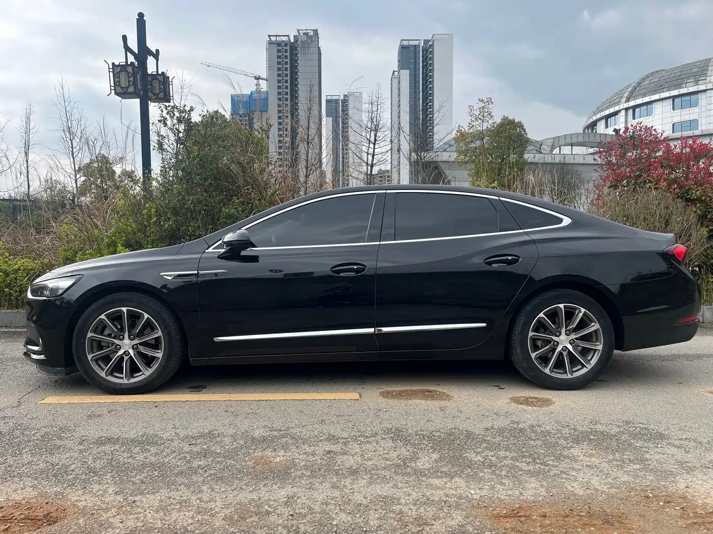 BUICK LACROSSE