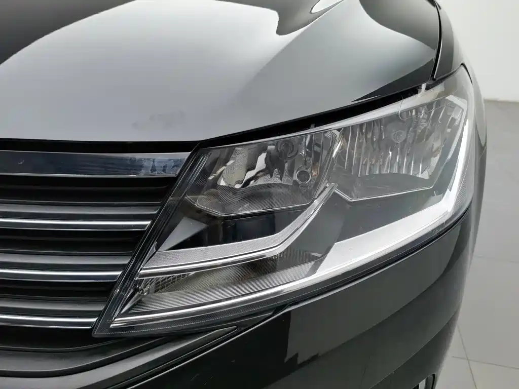 Photo 7 - Volkswagen Lavida