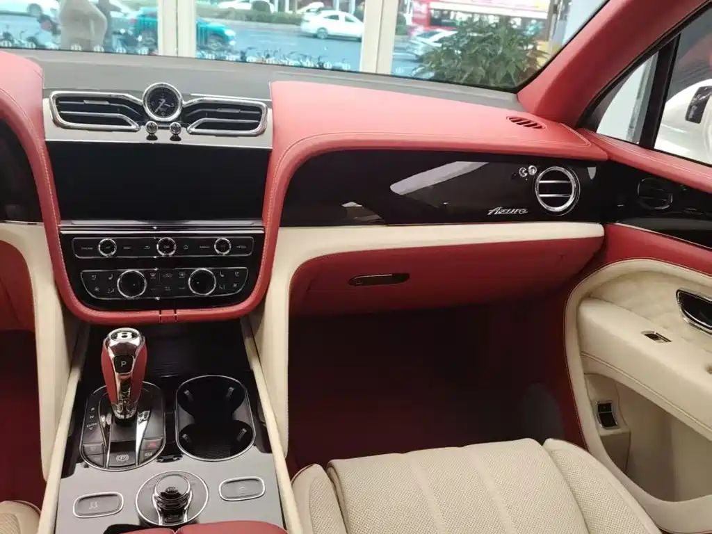 Bentley Bentayga 2026 2026 4.0T V8 Long Wheelbase Azure Edition