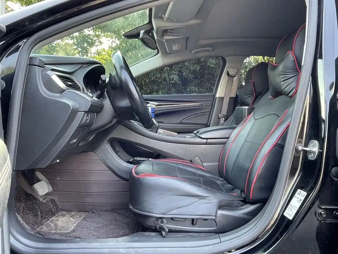 BUICK LACROSSE