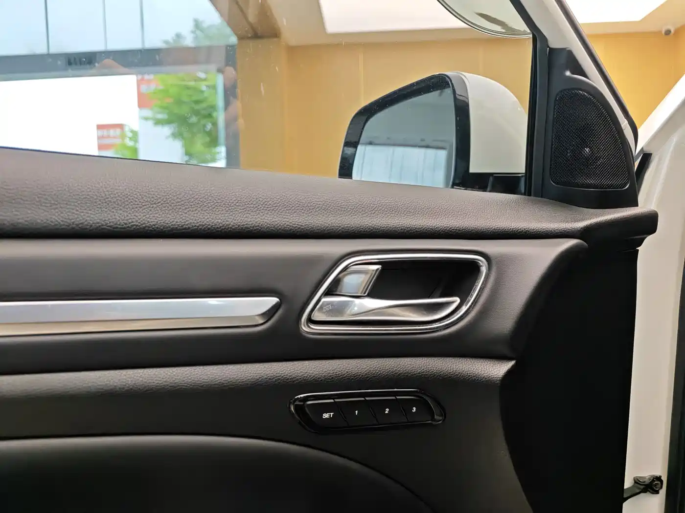 GAC Trumpchi Trumpchi GS8 2020 Model 390T FWD Luxury Smart Connect (7-seater) фото 8