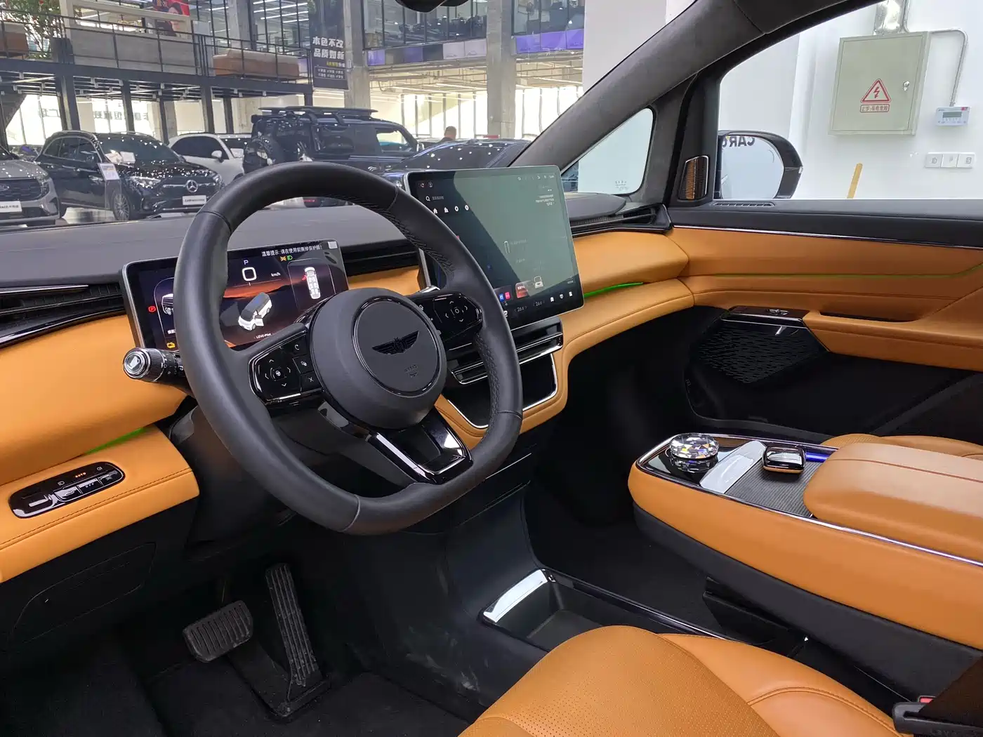 GEELY GALAXY WING TRUE L380