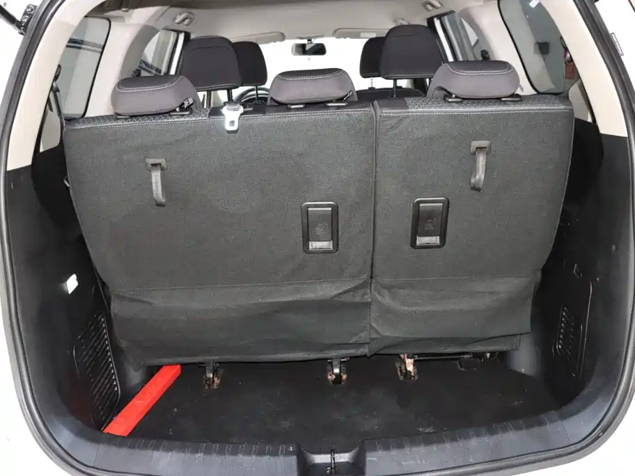 Baojun 730 2021 2021 1.5L Manual Fashion 7-Seater