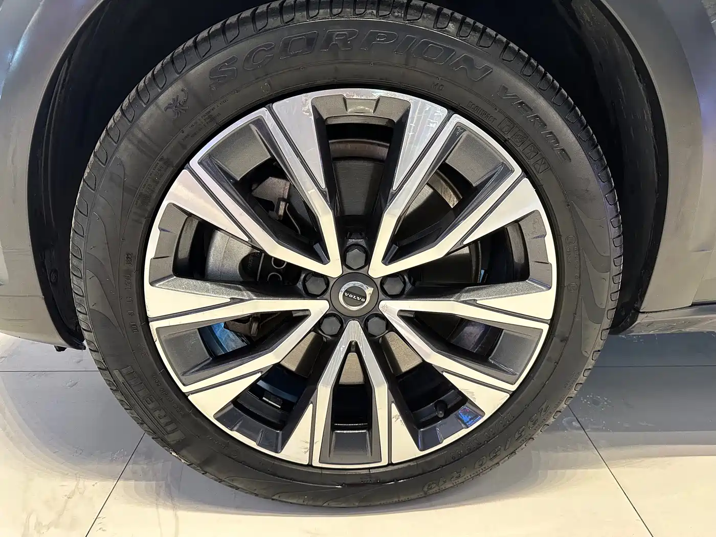 Volvo V90 2021 2021 Model Cross Country B5 AWD Smart Edition