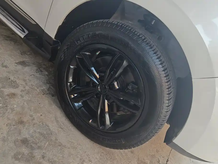 Фото 6 - Haval F5