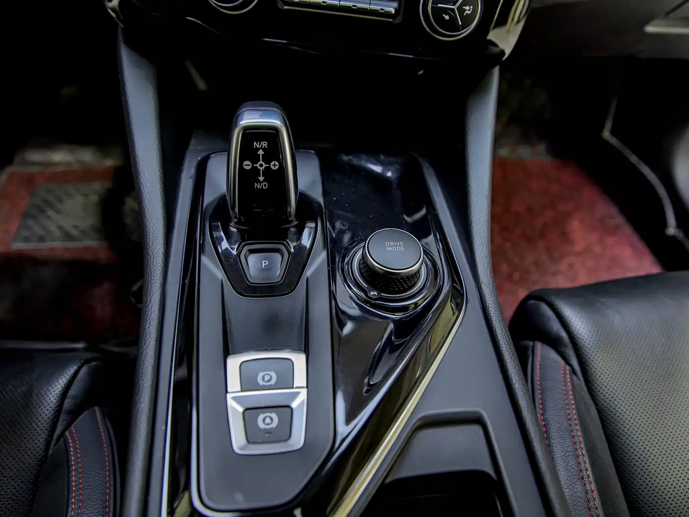Lynk & Co 02 2018 2.0T Automatic 2WD Jin Pro Version China VI фото 7