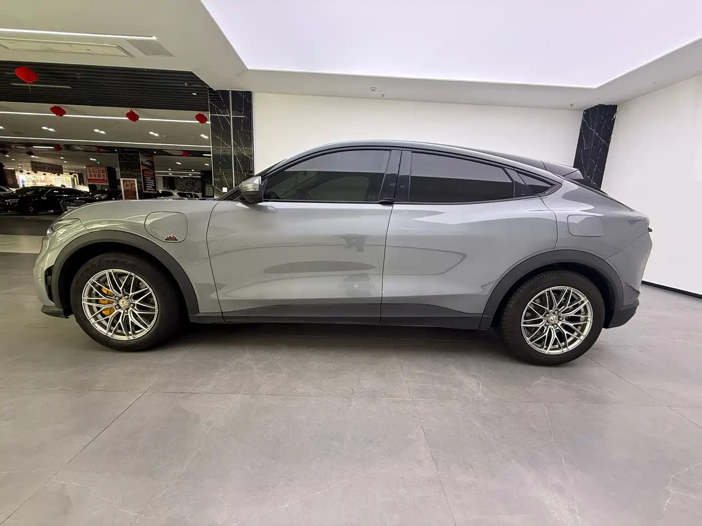 Ford Mustang Mach-E 2023 2021 Leap World RWD (Standard Range)