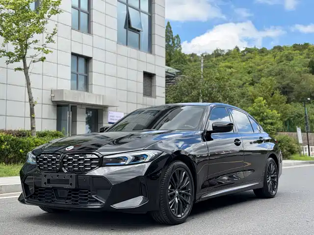 BMW 3 Series 2023 330Li M Sport Dark Night Package — фото 1