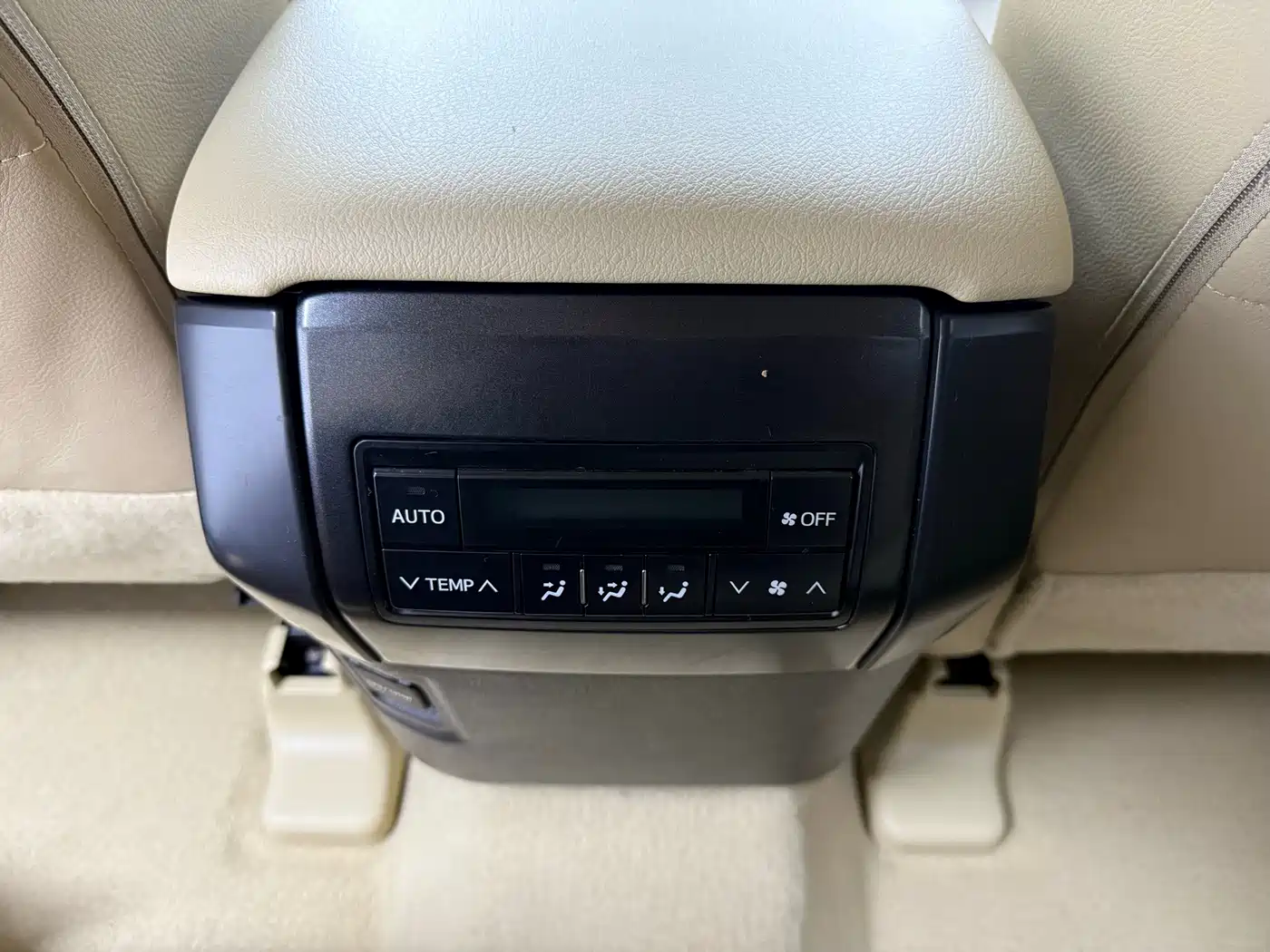 Toyota Prado (Import) 2015 2014 2.7L Automatic Luxury