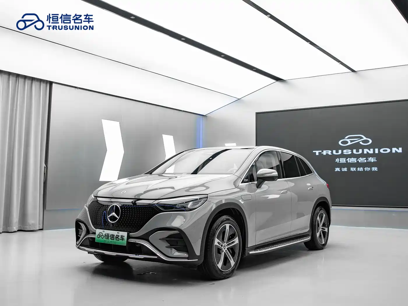 MERCEDES-BENZ EQE SUV