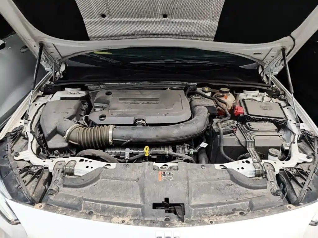 Photo 20 - Buick Regal