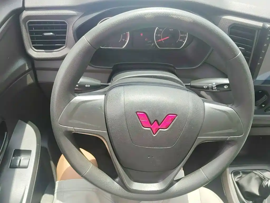 Wuling Motors Wuling Hongguang V 2024 2022 1.5L Dynamic Edition Hydraulic Power Steering LAR