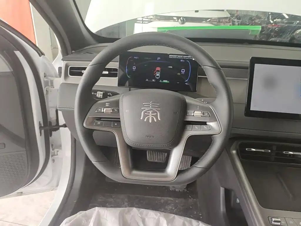 BYD Qin PLUS 2026 2026 DM-i Smart Edition 128KM Progressive