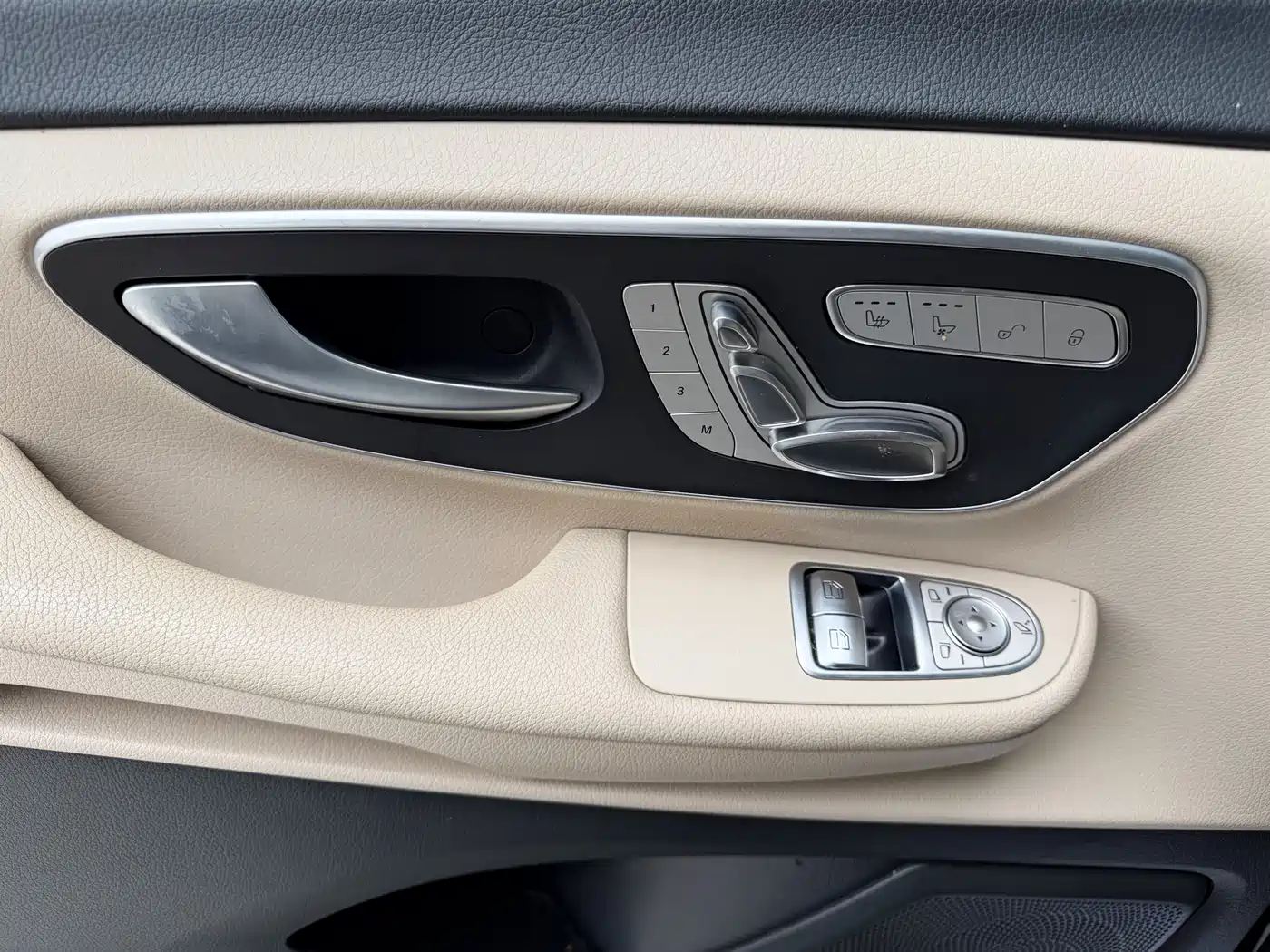 MERCEDES-BENZ V CLASS