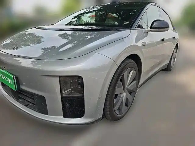 Li Auto i6 Полный привод, Стандарт