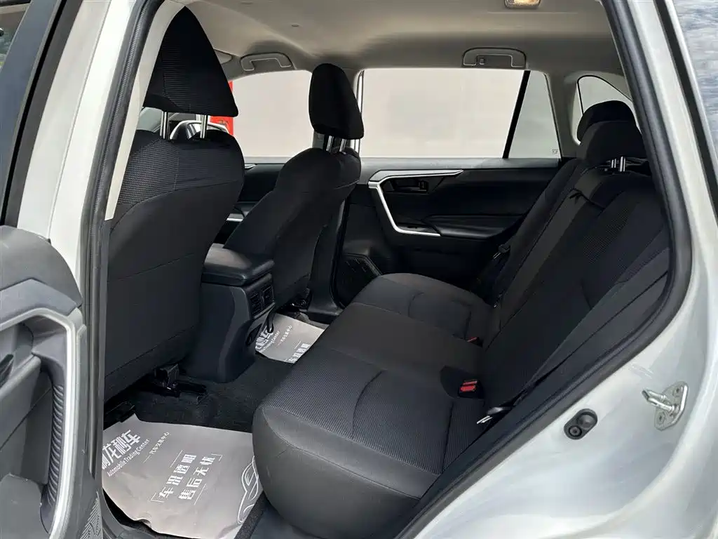 Toyota RAV4 Rongfang 2021 2.0L CVT 2WD Urban фото 11