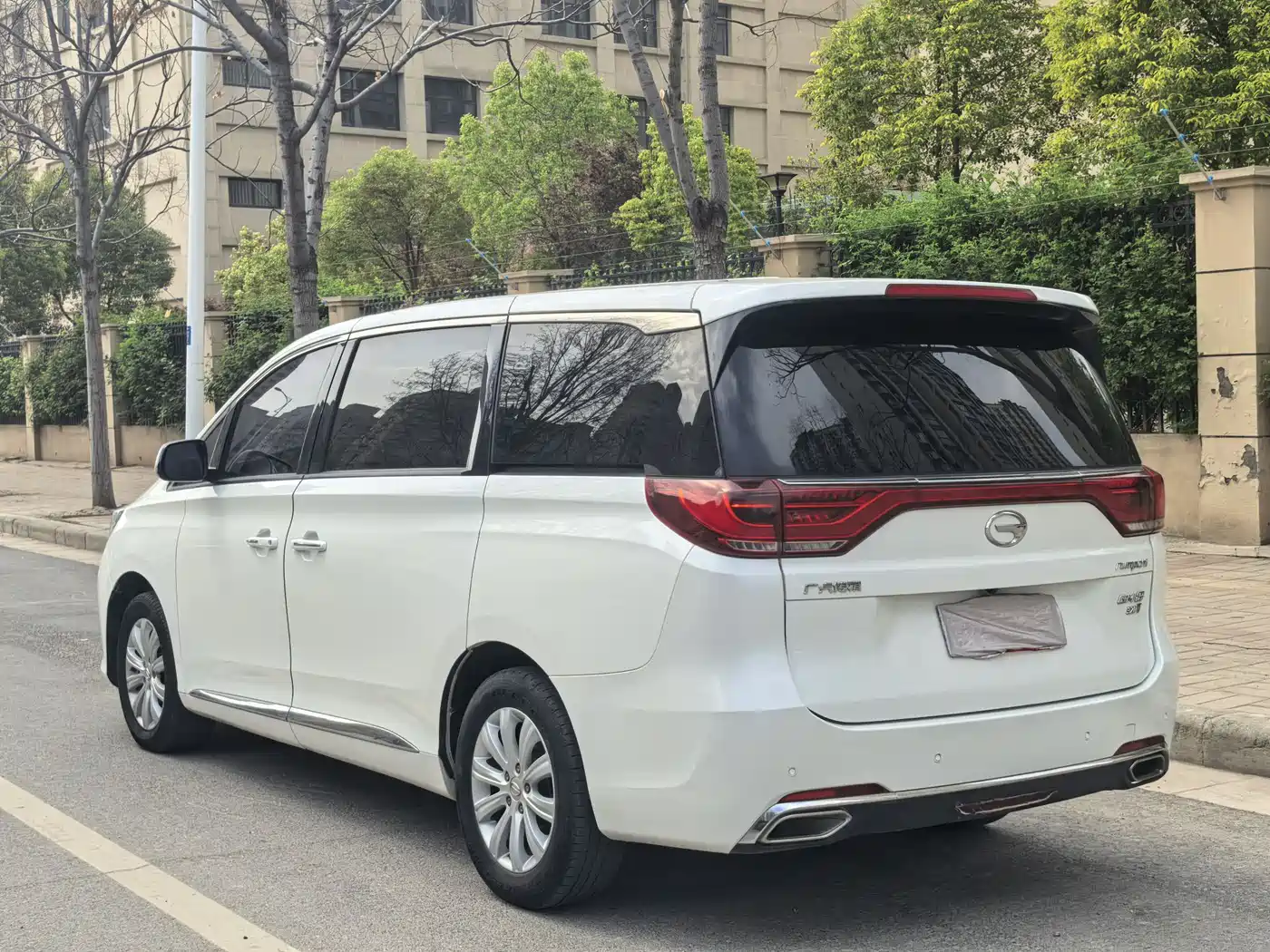 GAC Trumpchi Trumpchi M8 2018 320T Exclusive Edition фото 8