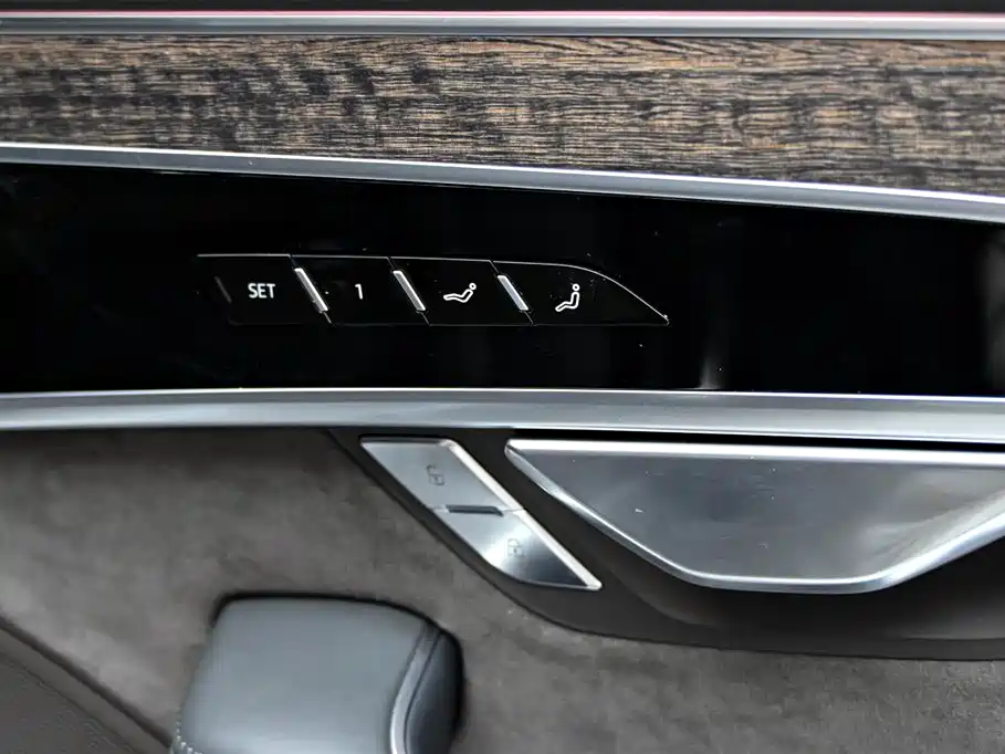 Audi A8 2019 Plus A8L 55 TFSI quattro Prestige фото 28